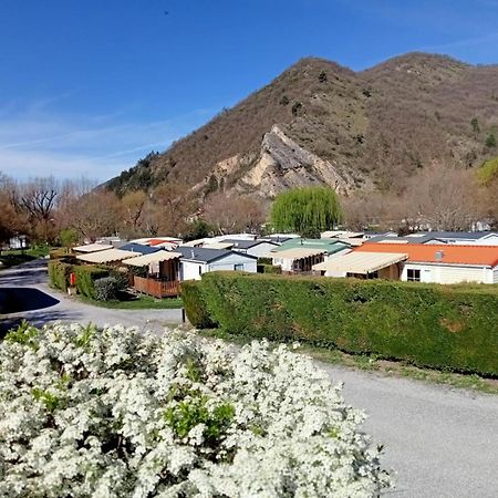 Camping Du Bourg Digne-les-Bains Exterior photo
