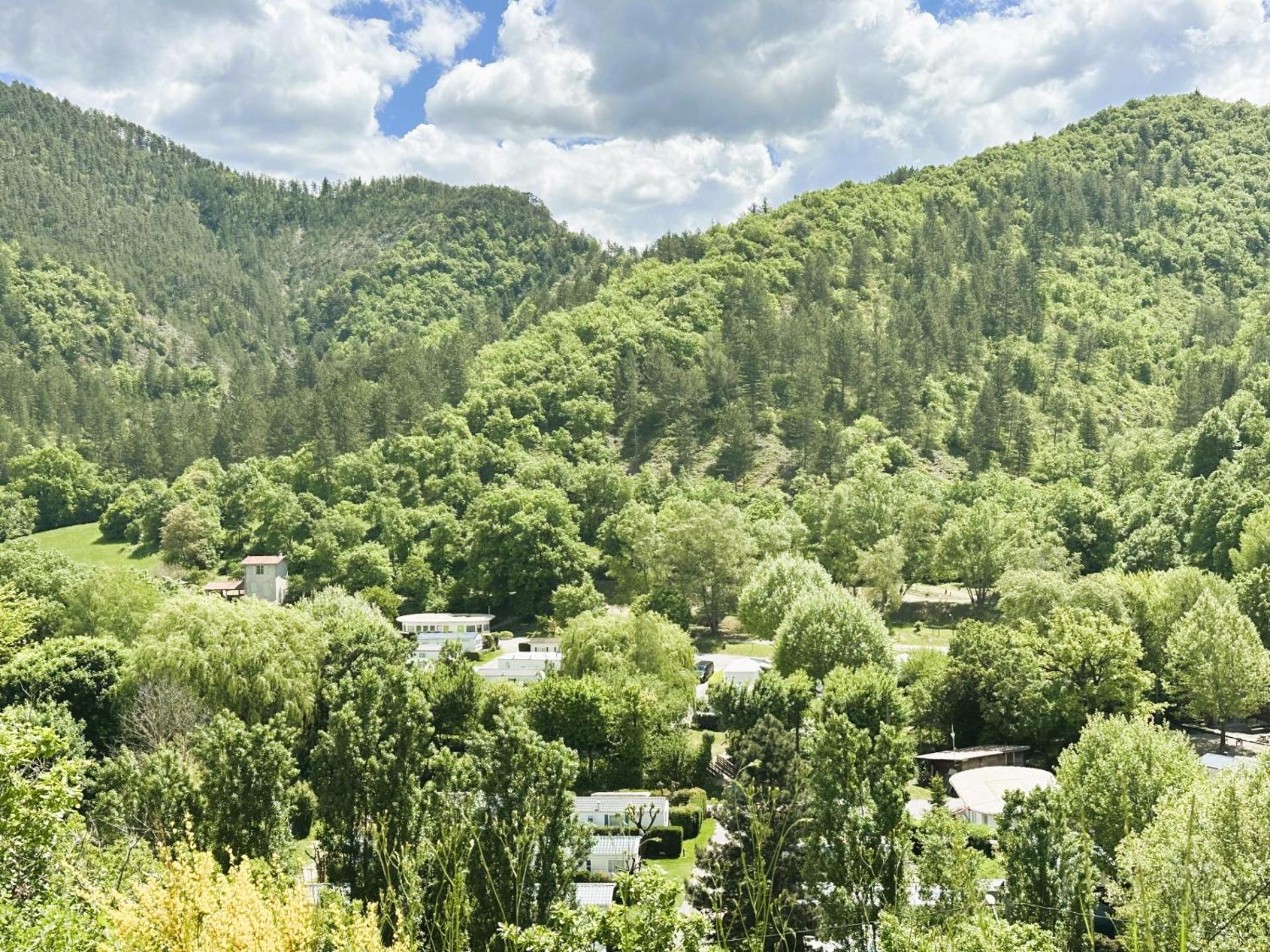 Camping Du Bourg Digne-les-Bains Exterior photo