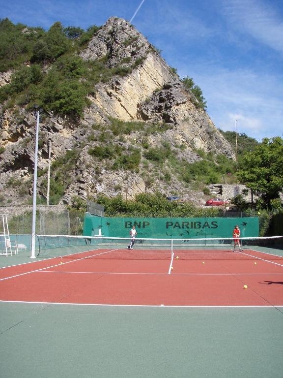 Camping Du Bourg Digne-les-Bains Exterior photo